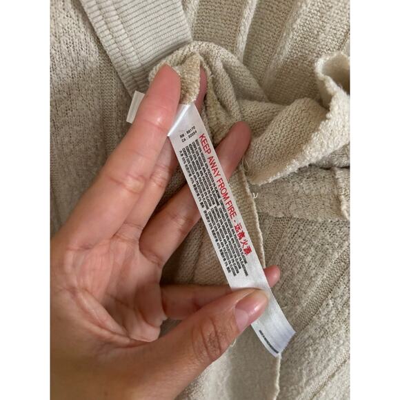 Urban Outfitters Sweater Women's Small Tan Out From Under Raleigh V Neck - Picture 9 of 10